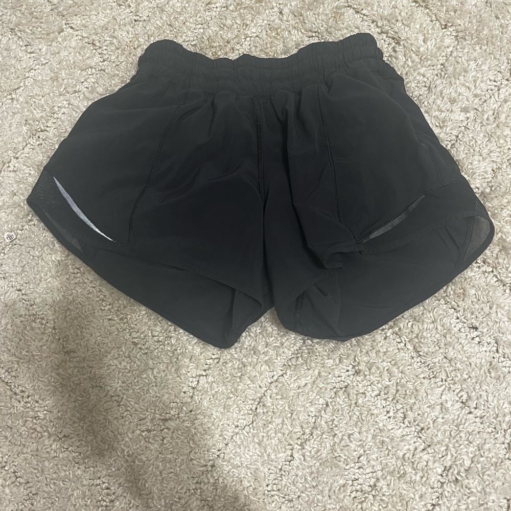 Black Lululemon Hotty Hots (size 4)